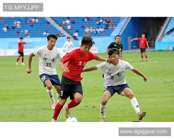 全运会特别报道：深圳足球队拼搏历程与辉煌成就的背后故事